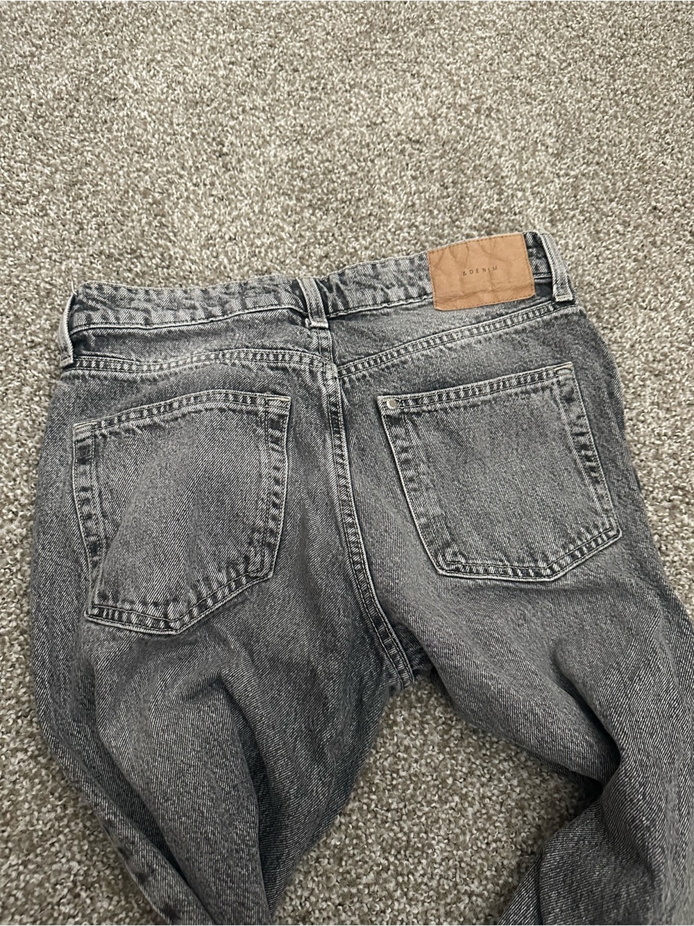Women’s H&M Gray Washed Jeans